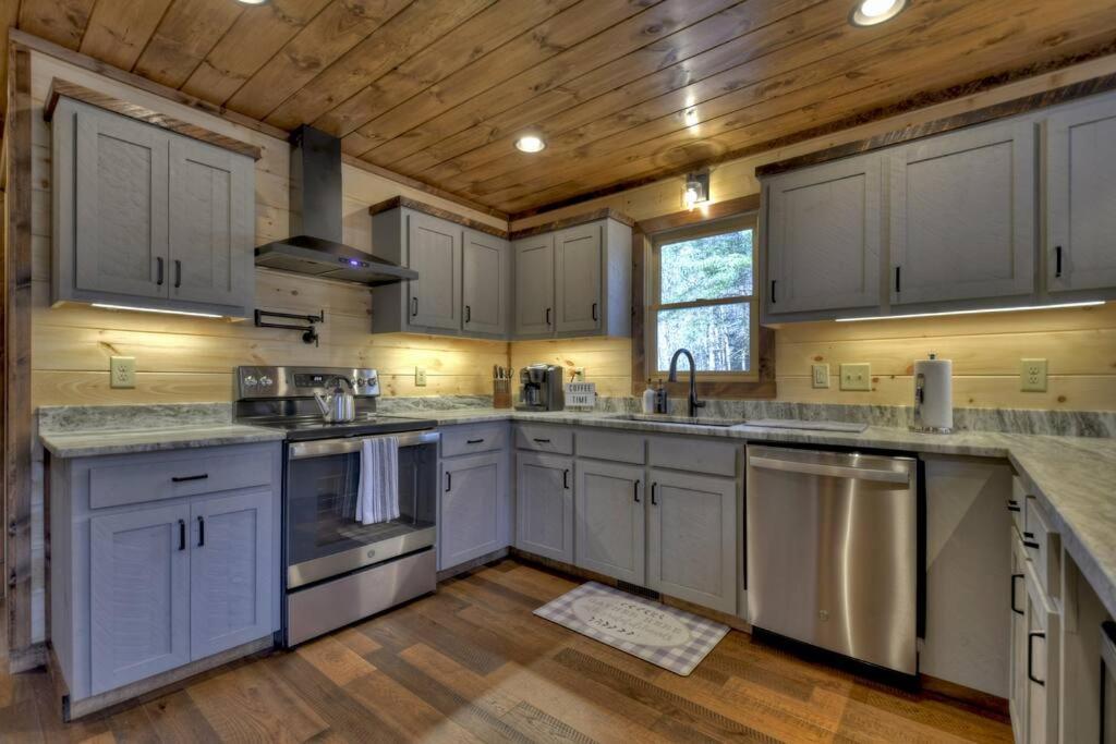 Rosewood Retreat - Hot Tub Fire Pit Pool Table Vila Blue Ridge Exterior foto