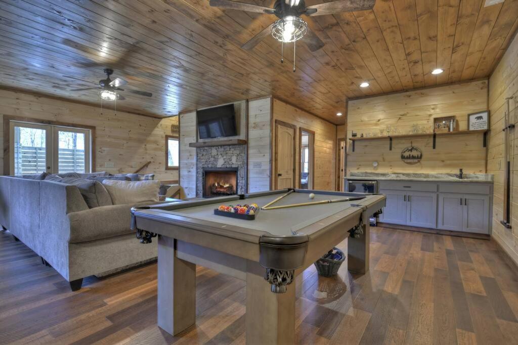 Rosewood Retreat - Hot Tub Fire Pit Pool Table Vila Blue Ridge Exterior foto